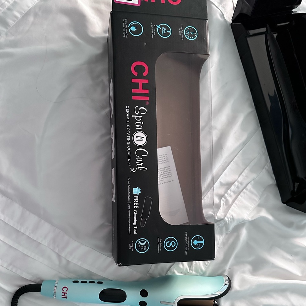 Chi spin and curl mint green